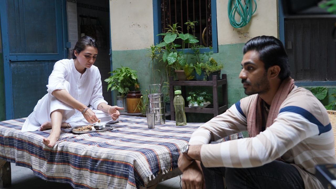 Aaishvary Thackeray and Vedika Pinto in Nishaanchi