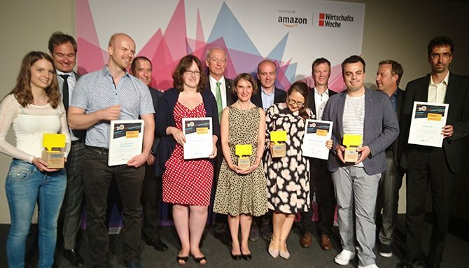 UdZ_Abschlussevent_2JPG._V505875691_.jpg