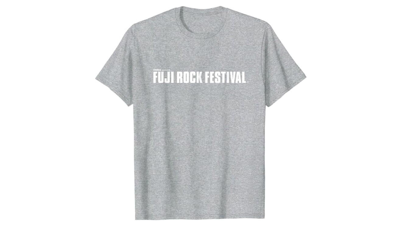 グレー色のTシャツに「Fuji Rock Festival」と書かれている。