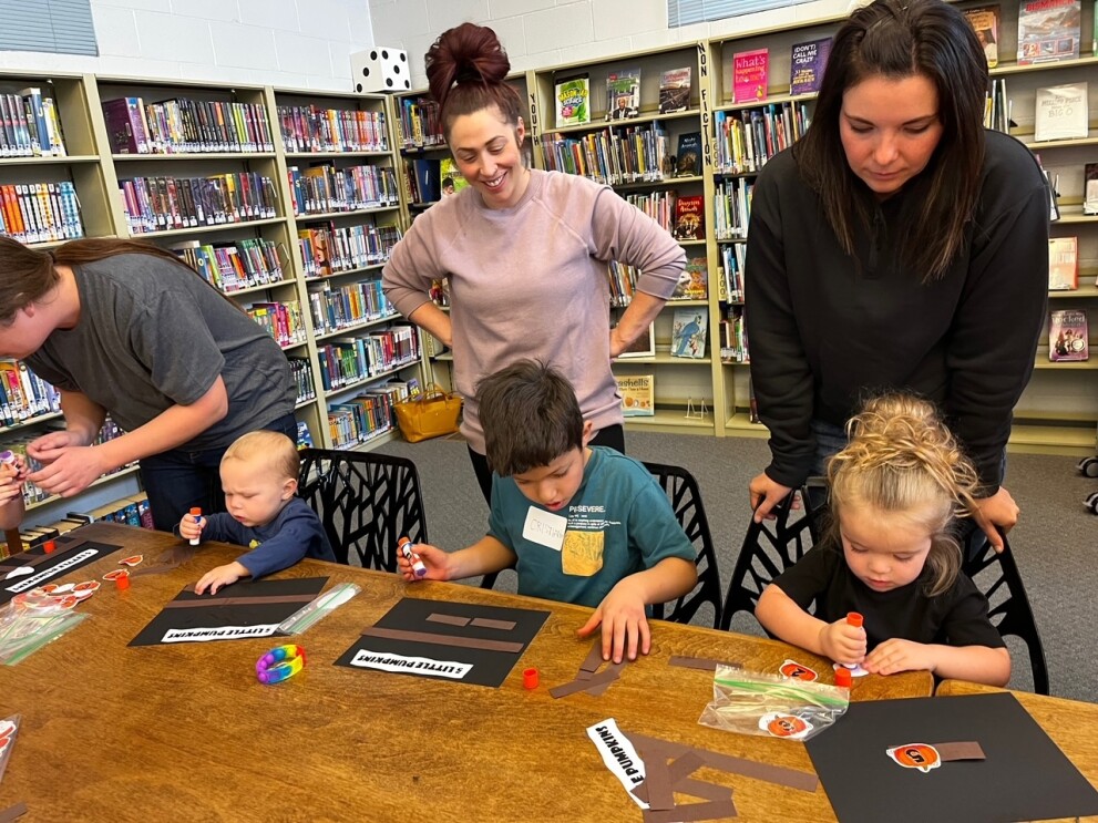 AWS inCommunities fund: Teilnehmende Kinder Stanfield Public Library Projekt - Umatilla County.