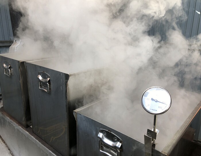 村のシンボルからシロップを生産