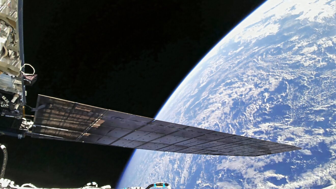 Bridging the connectivity gap: Why the LEO satellite broadband industry matters for the global economy
