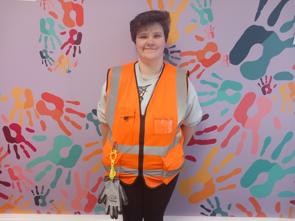 Jeanis Rushton-Walker working at Amazon's fulfilment centre in Doncaster