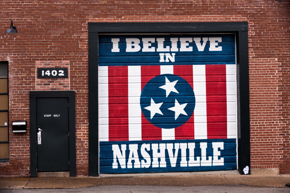 Mural in Nashville that says "I believe in Nashville" 