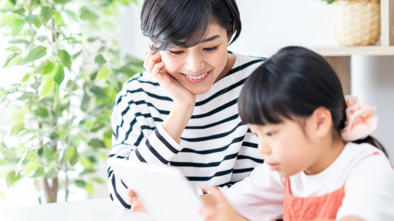 未来のデジタル社会を担う子どもたちに保護者ができること。デジタルデバイスを子どもが使うときのポイントと活用法のヒント