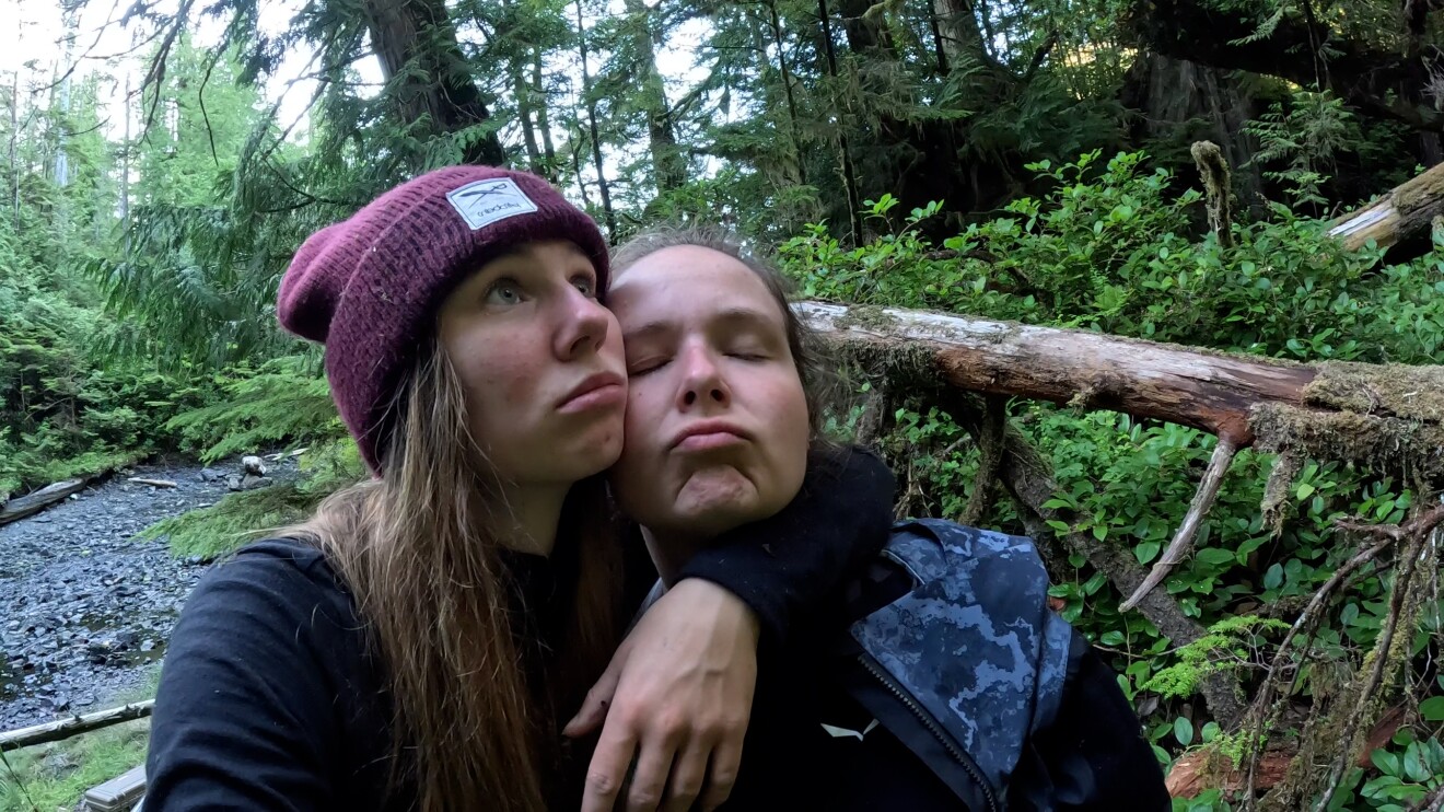 Szenen mit Teamabbildungen aus 7 vs. Wild, 3. Staffel