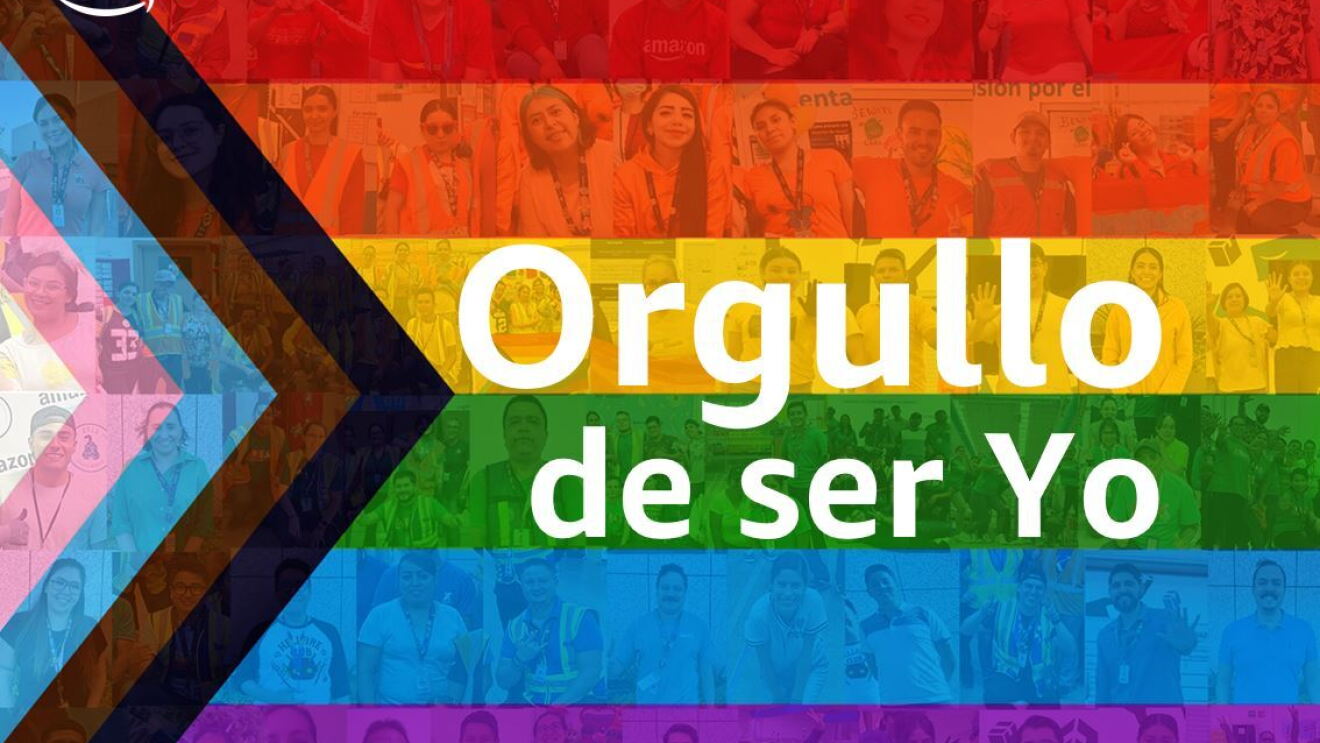 Bandera LGTBIQA+ con fotos de trabajadores por detrás y el lema Orgullo de ser yo. 