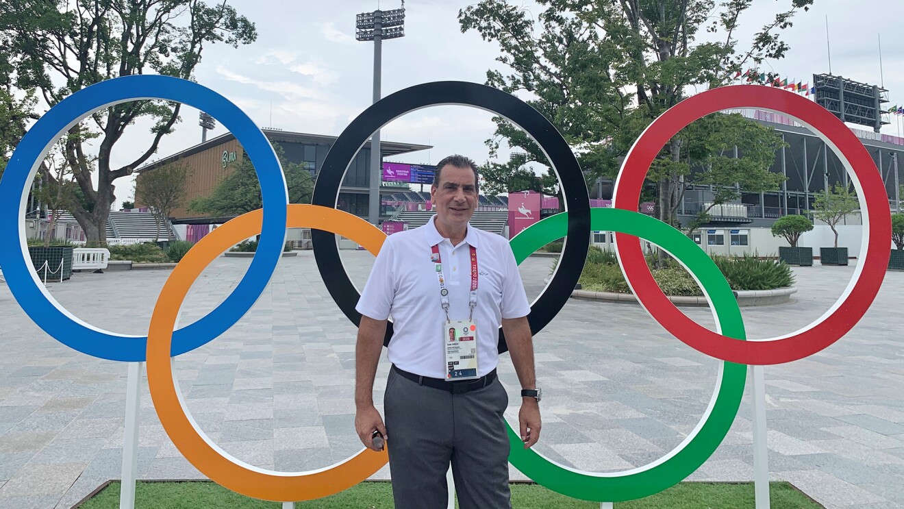 Delivery Service Partner Cesar Hirsch, who leads a logistics company for Amazon and equestrian sports at the Tokyo Olympics.