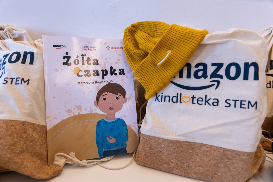 Żółta czapka_1.jpg