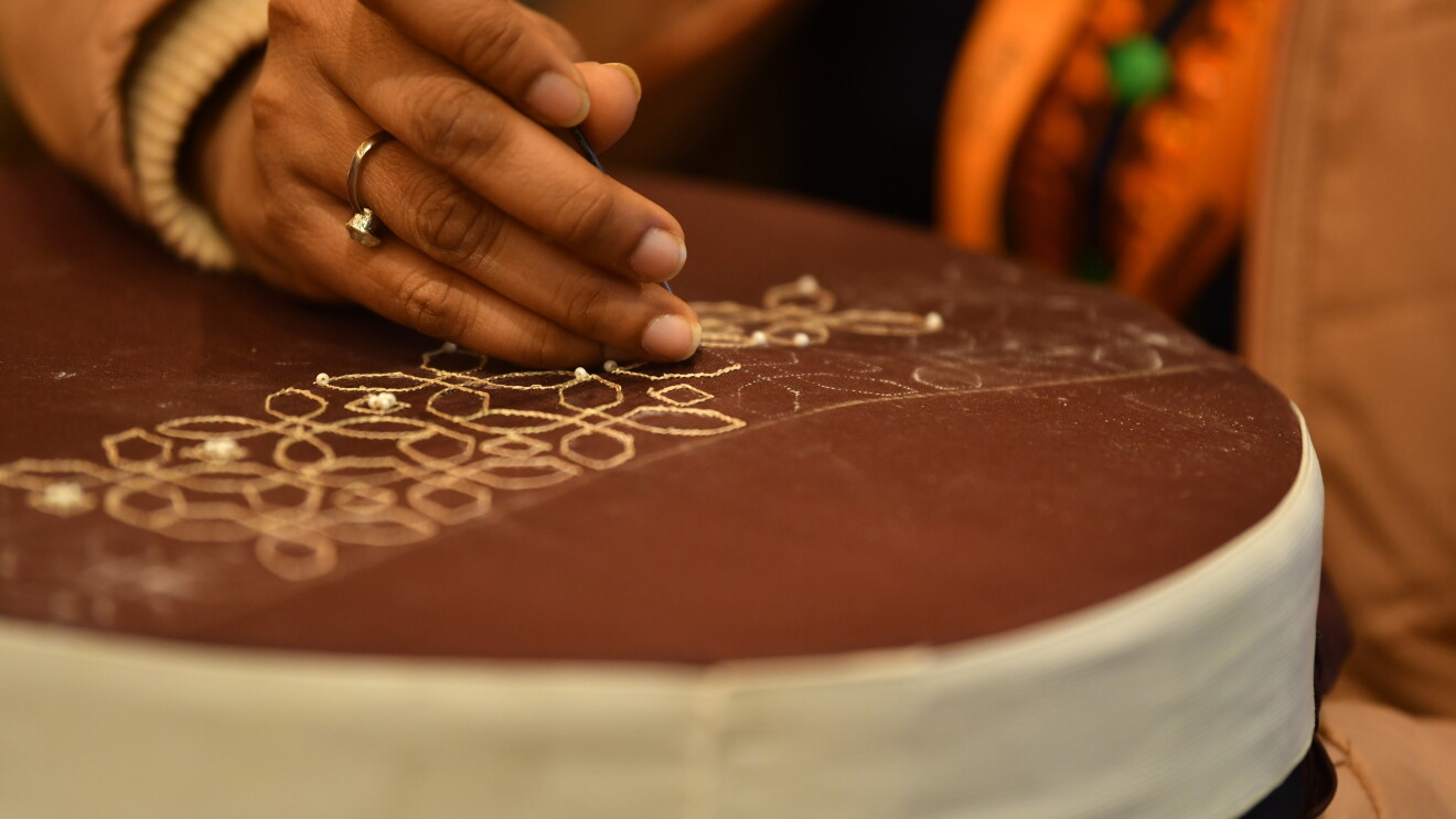 Saheli I Village - Amazon India