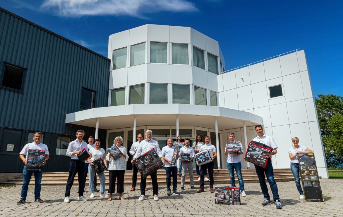 Team spirit and mutual  support are paramount at the WALSER family business..jpg