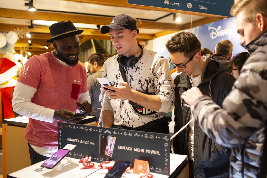 Amazon Pop-up Store Berlin #HomeofChristmas