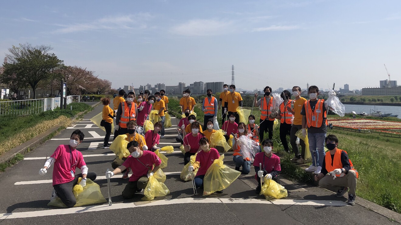 Amazonが全国各地で清掃活動