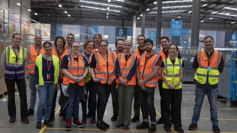 Les participants à l'Amazon Sustainability Accelerator visitent DRM2