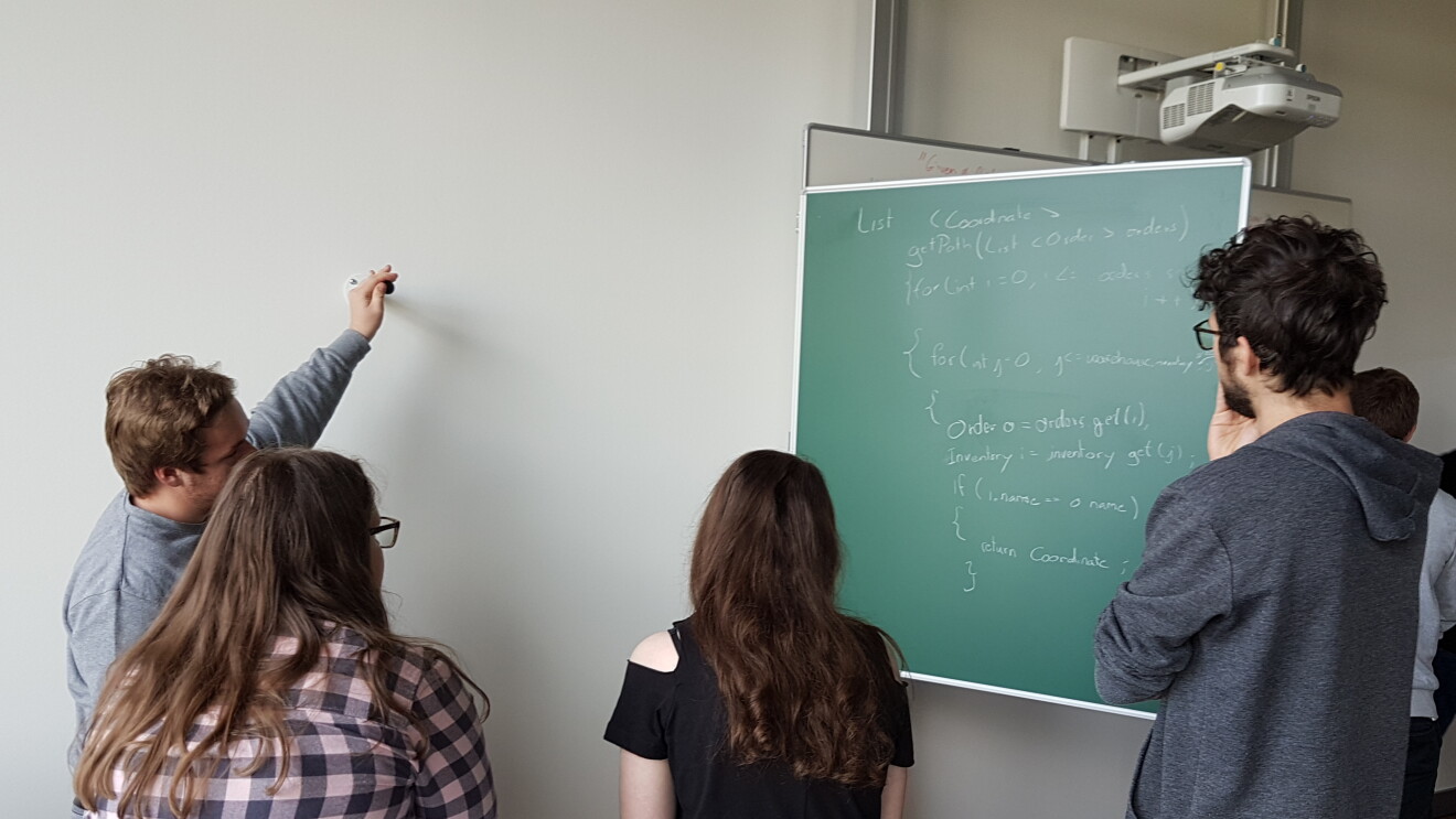 Amazonioans are teaching students how to code at the Hour of Code workshp in Luxembourg