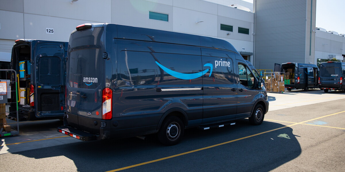 Parcel Delivery Example Amazon How are Amazon parcels delivered in the UK? - About Amazon UK