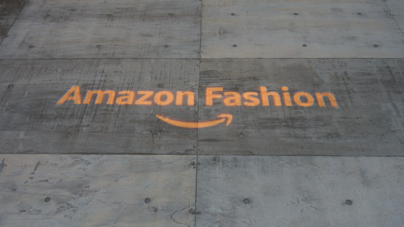 studi fotografici di Amazon Fashion in Giappone
