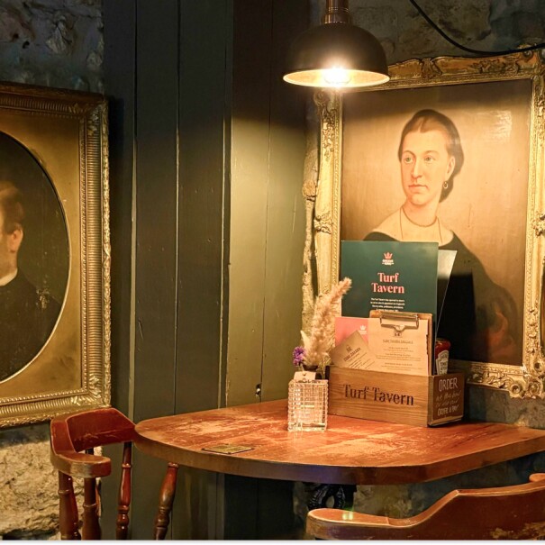 Oxford Pub von Maxton Hall