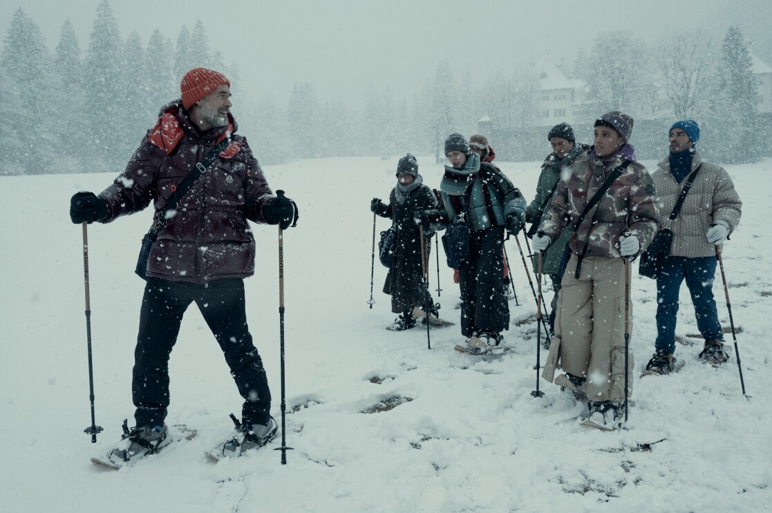 Nine Perfect Strangers Staffel 2 Image Neun Freunde beim Skifahren