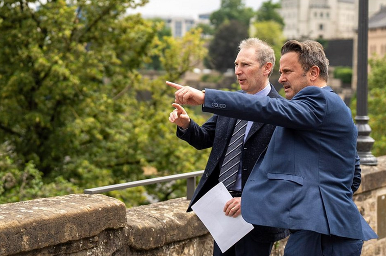 CEO Andy Jassy and Luxembourg’s Prime Minister Xavier Bettel on a visit to the Grand Duchy in 2023.png