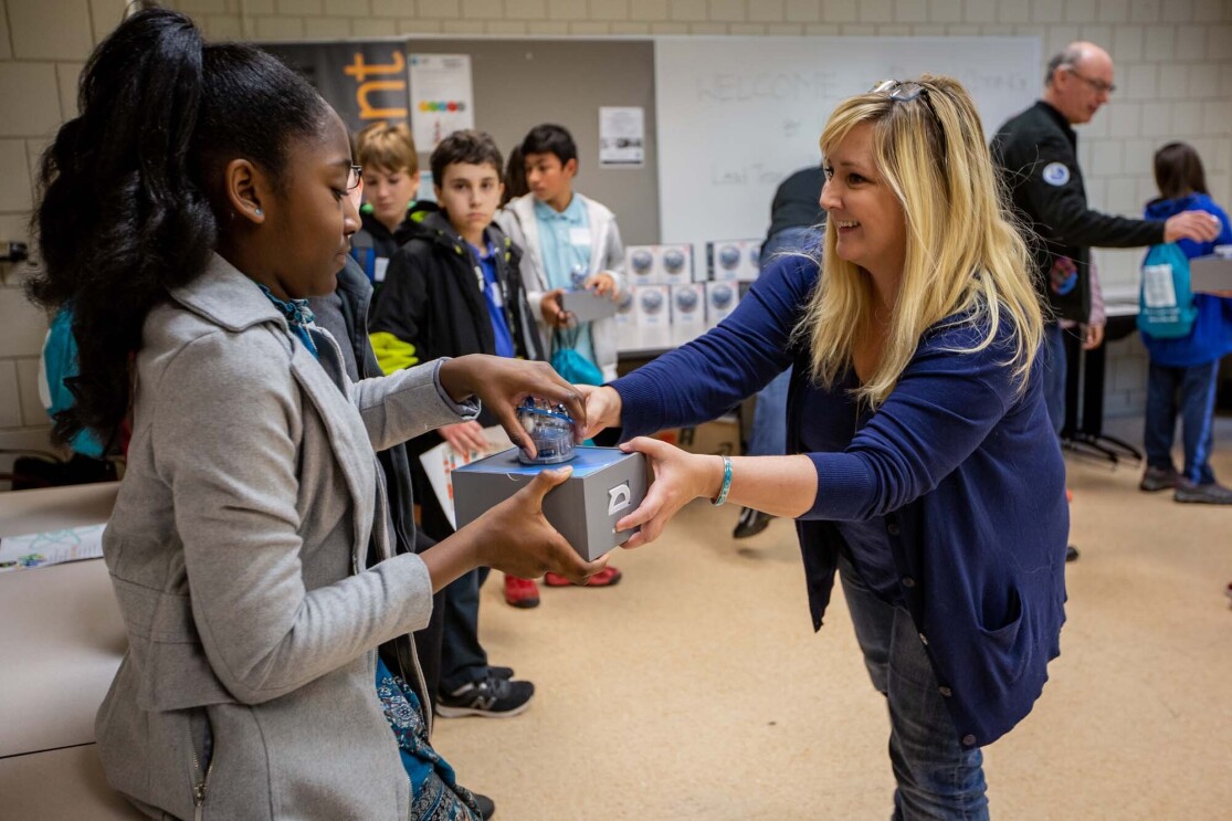 Cleveland, Ohio STEM workshop at Amazon fulfillment center