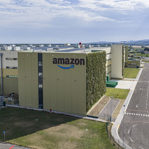 30 miliardi investiti e 19.000 posti di lavoro creati: l’Amazon Effect in Italia. 6 modi in cui Amazon contribuisce alla crescita del Paese