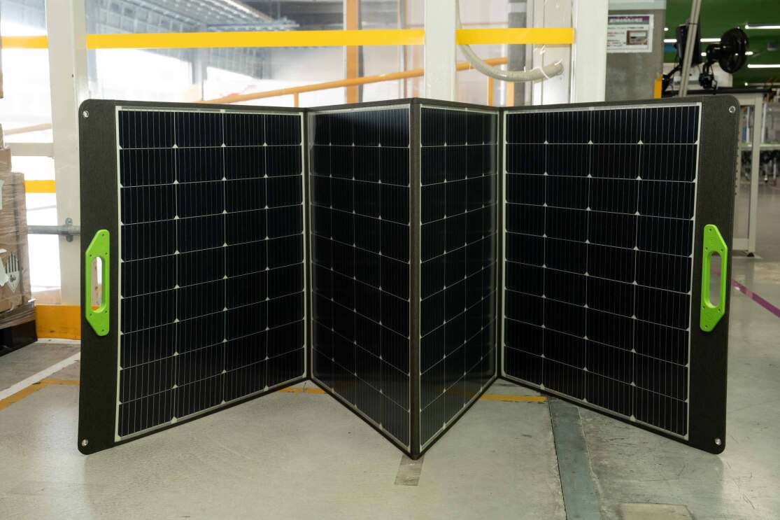 折り畳み式のソーラーパネル