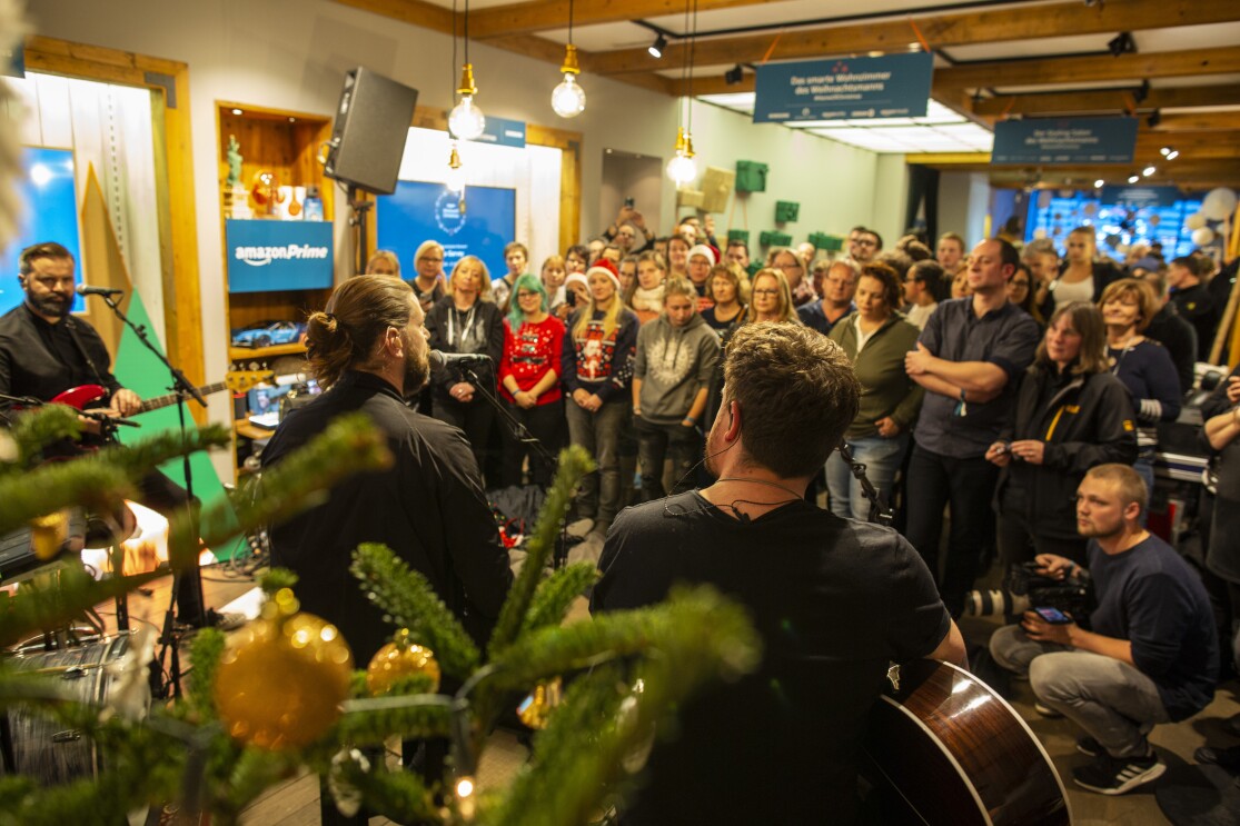 Amazonde_#HomeOfChristmas_Konzert Rea Garvey