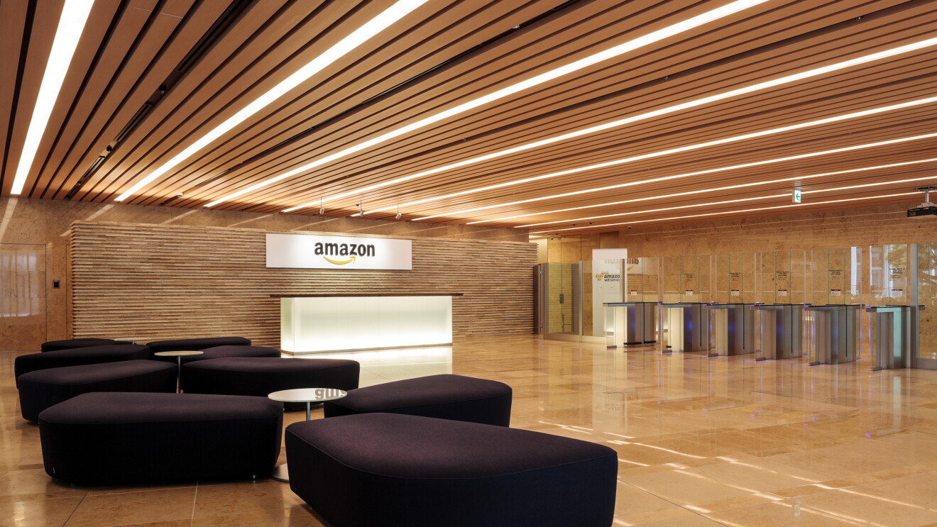 アマゾン受付
