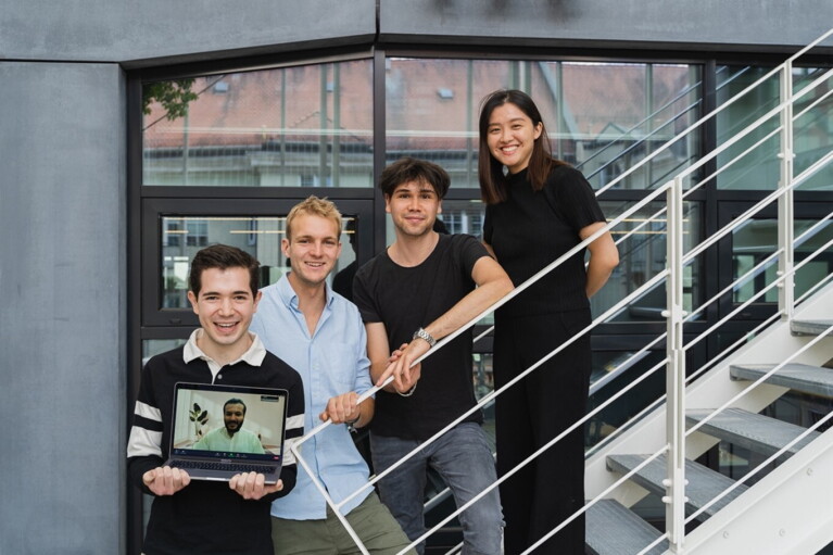 Das Team von CareMates - auf dem Bild: Pablo Valencia Corona, Johannes Kiwi, Dylan Gruner, Sunny Chen