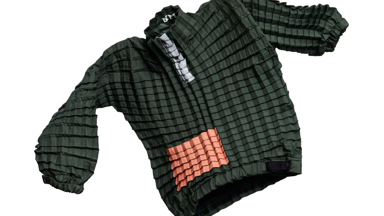 TOP HD Petit Pli Plastic outfit

