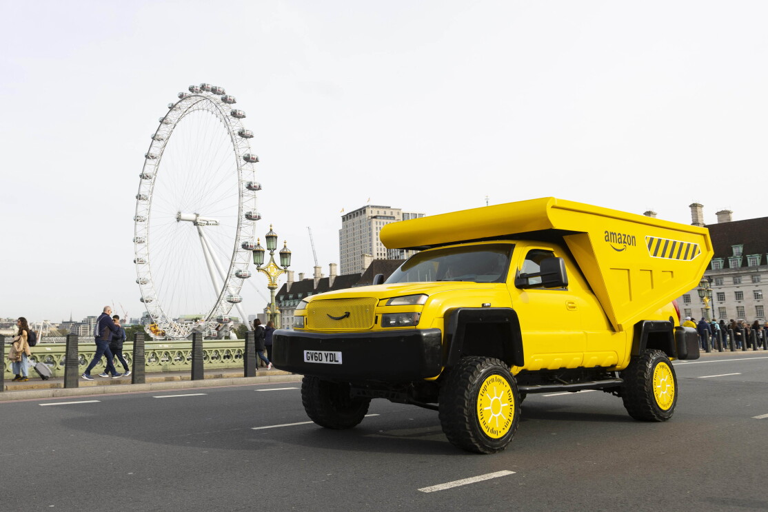 Amazon Toy Truck passing by the London Eye. 