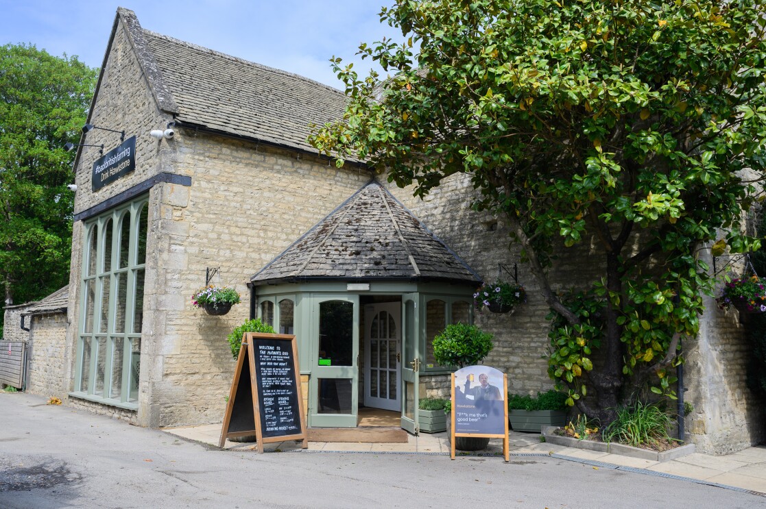 The Farmer's Dog in Burford, Jeremy Clarkson's proper British pub from Clarkson's Farm season 4