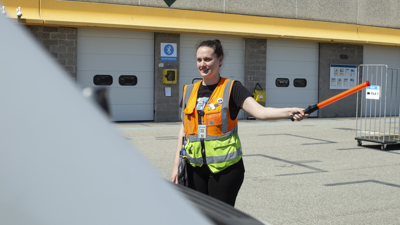 Veronica is an Area Manager at DLO1