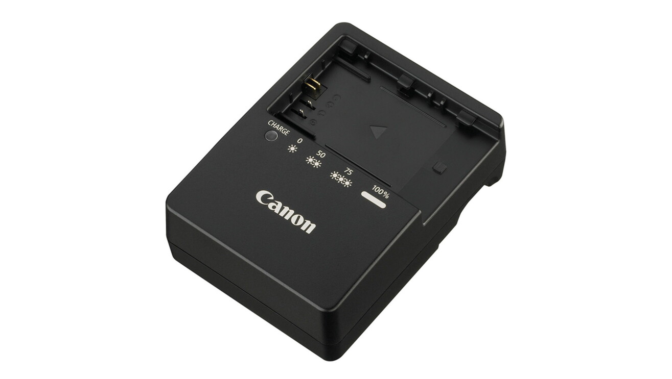 Cannonのカメラ用バッテリーと充電器の純正品