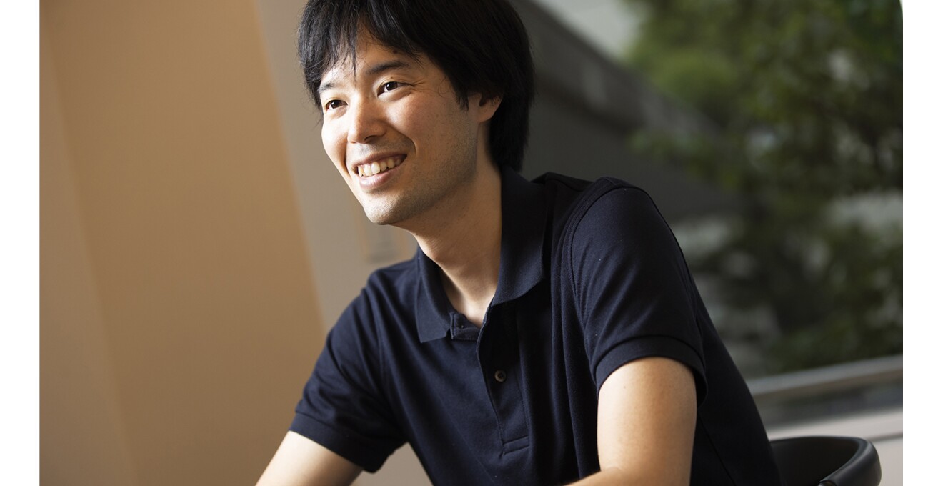 熱く語る橋本さんの写真