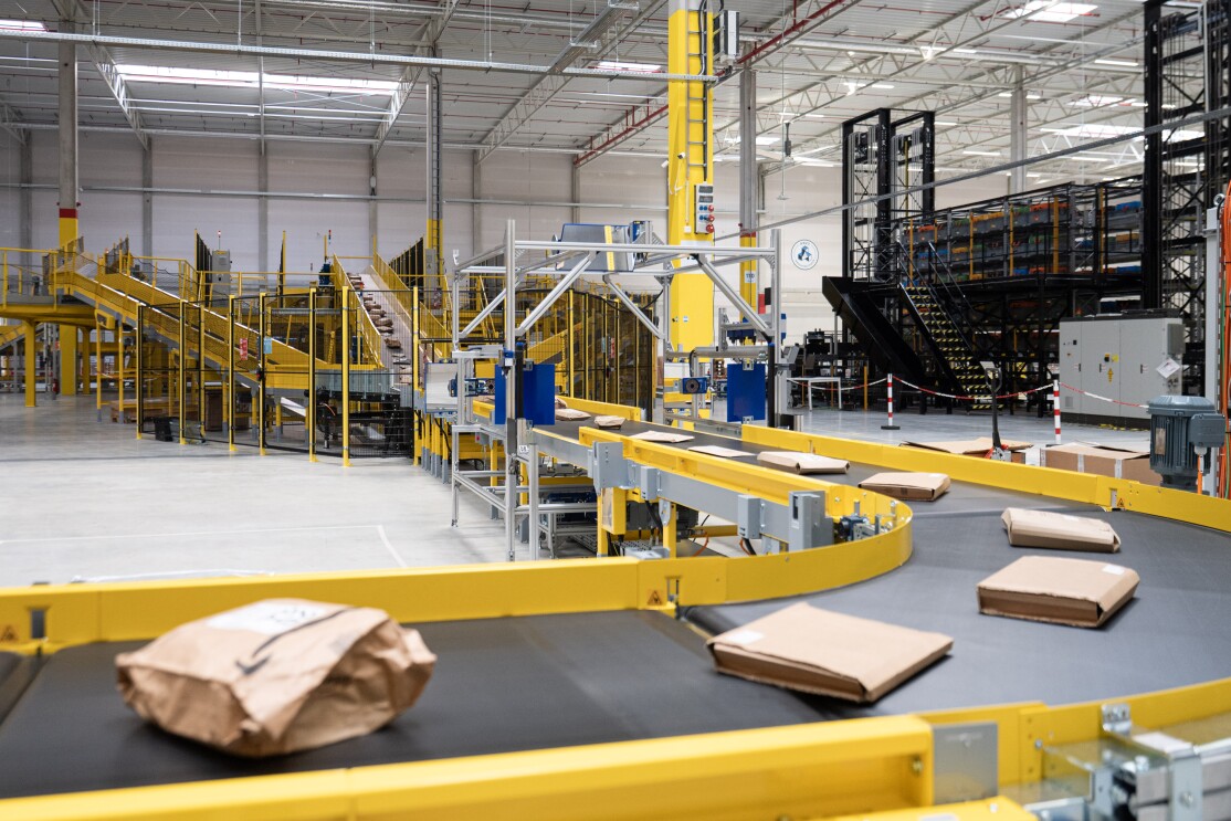 MLA Loop au Centre d'innovation d'Amazon, Dortmund Allemagne.