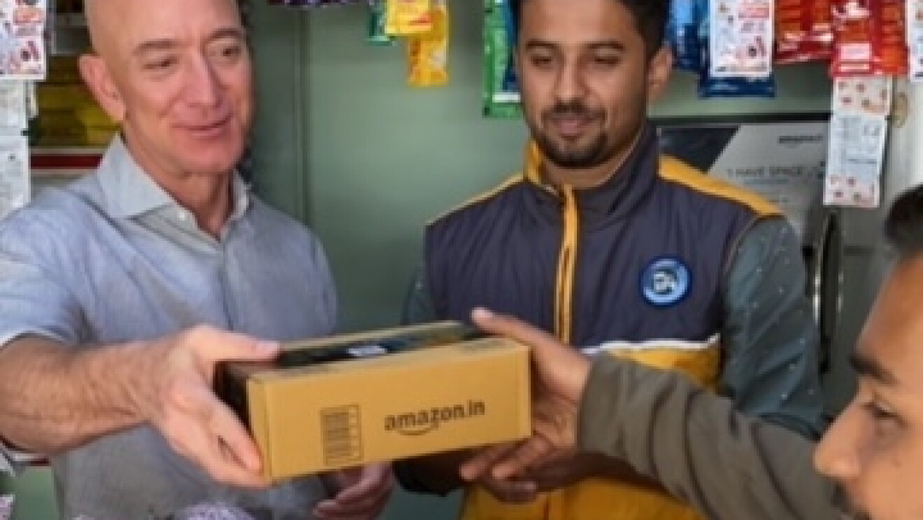 Amol_IHS_Jeff at store.JPG