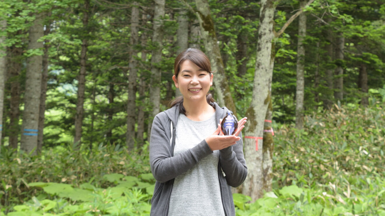 村のシンボルからシロップを生産