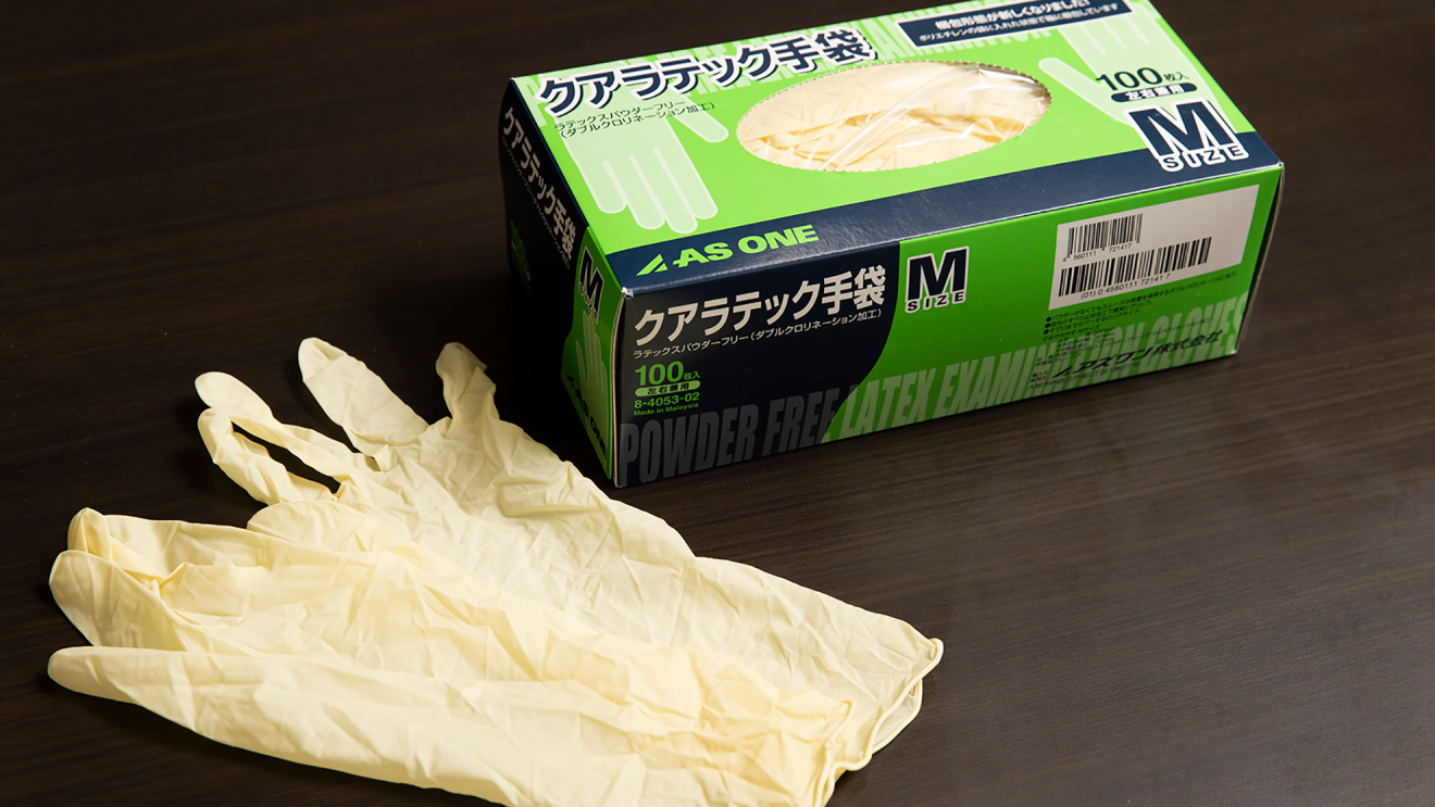 100枚入りのラテックス手袋の写真