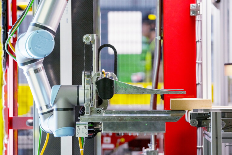 Amazon Automaton Amazon robotics milestone: How 1 million robots are transforming ...