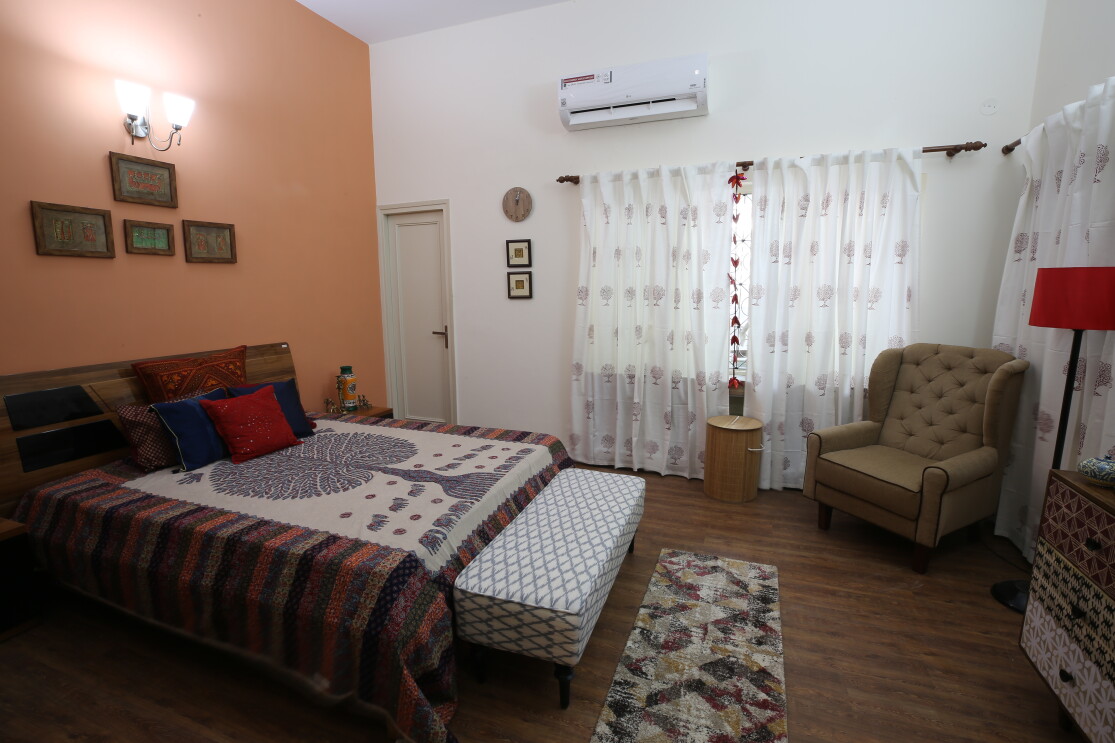 Guest room