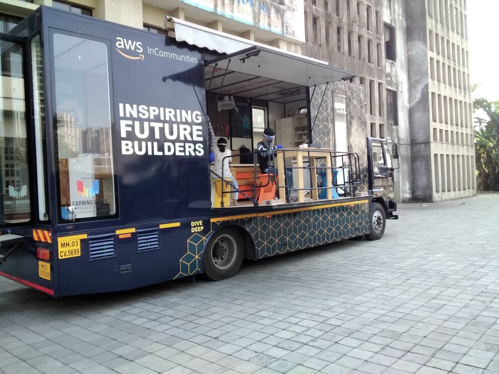 The "Think Big Bus" in Mumbai resumes its journey to different schools as students can learn without disruption.