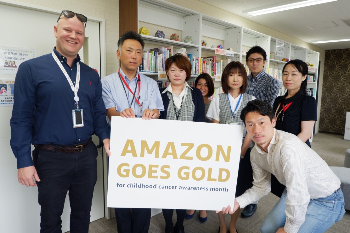 パジャマデー開催と児童書の寄贈で、小児がんと闘う子どもたちとその家族を応援