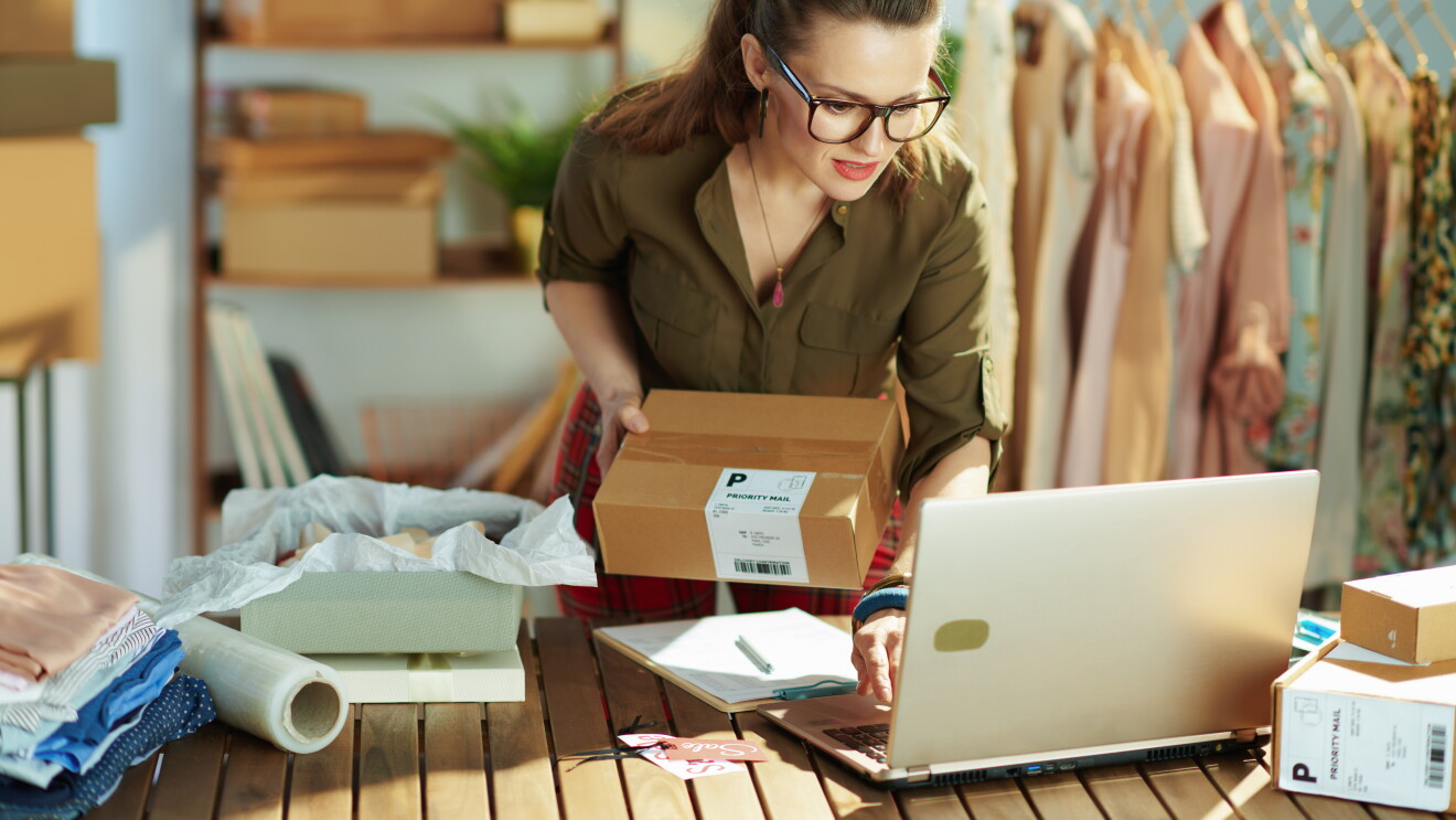  woman using laptop in office
