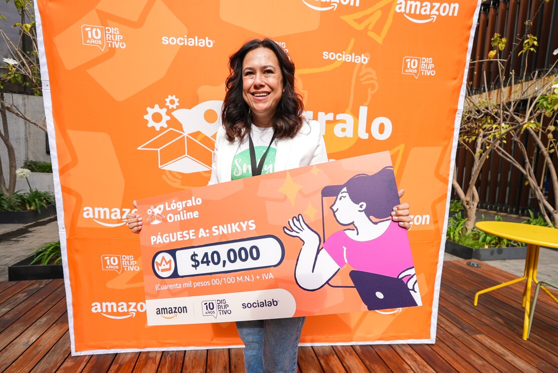 Ganadora Lógralo Online: Snikys.