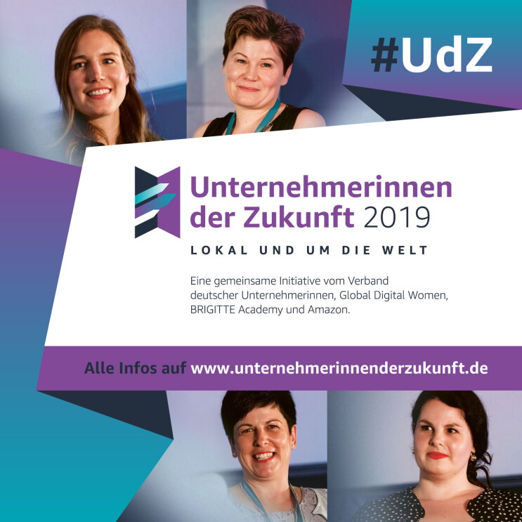Ines Spanier und Claudia Wendt, Gewinnerin und UdZ2018, unterhalten sich mit anderen Teilnehmern.