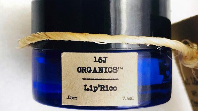 16J有机产品的正面视图