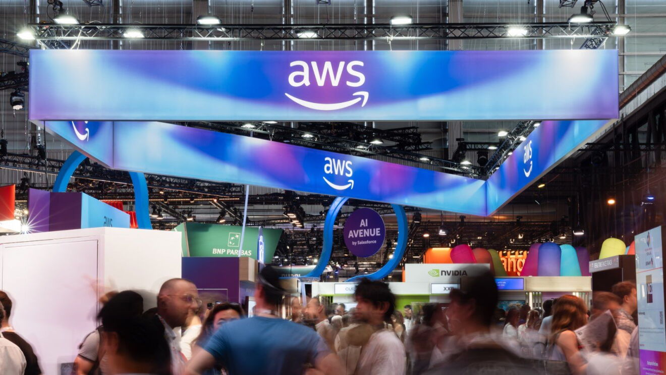 AWS thumb 2.jpg  