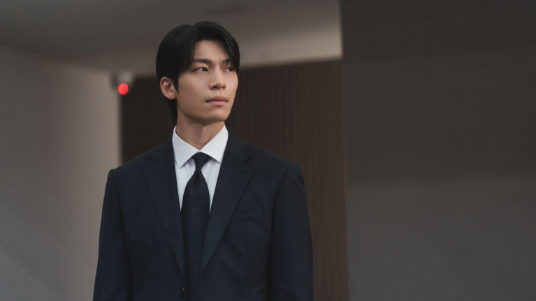 Wi Hajun in Prime Video series Siren's Kiss